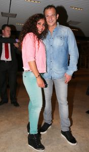 29-05-2013 SHOWBIZZ; TOPPERS BELEEFDEN ALWEER EEN HOOGTE PUNT. Meer dan 200.000 buikdanseressen en sjeiks gingen volledig los op de muziek van Rene Froger-Gerard Joling-Jeroen v.d.Boom-Najib Amhali-Ernst Daniel Smit-Rene Schuurmans-Tavares-Venga Boys-Robert Leroy-Jan Smit en de 3 JS. Het was weer het TOPPERS feest bij uitstek. Volgend jaar de finale, het 1ste jubileum van de TOPPERS. Misschien wel compleet met GORDON. We gaan het meemaken.
foto: Albert den Iseger