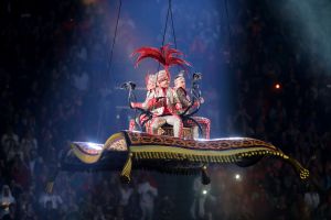 29-05-2013 SHOWBIZZ; TOPPERS BELEEFDEN ALWEER EEN HOOGTE PUNT. Meer dan 200.000 buikdanseressen en sjeiks gingen volledig los op de muziek van Rene Froger-Gerard Joling-Jeroen v.d.Boom-Najib Amhali-Ernst Daniel Smit-Rene Schuurmans-Tavares-Venga Boys-Robert Leroy-Jan Smit en de 3 JS. Het was weer het TOPPERS feest bij uitstek. Volgend jaar de finale, het 1ste jubileum van de TOPPERS. Misschien wel compleet met GORDON. We gaan het meemaken.
foto: Albert den Iseger