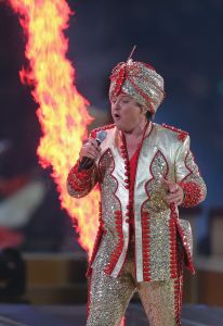 29-05-2013 SHOWBIZZ; TOPPERS BELEEFDEN ALWEER EEN HOOGTE PUNT. Meer dan 200.000 buikdanseressen en sjeiks gingen volledig los op de muziek van Rene Froger-Gerard Joling-Jeroen v.d.Boom-Najib Amhali-Ernst Daniel Smit-Rene Schuurmans-Tavares-Venga Boys-Robert Leroy-Jan Smit en de 3 JS. Het was weer het TOPPERS feest bij uitstek. Volgend jaar de finale, het 1ste jubileum van de TOPPERS. Misschien wel compleet met GORDON. We gaan het meemaken.
foto: Albert den Iseger