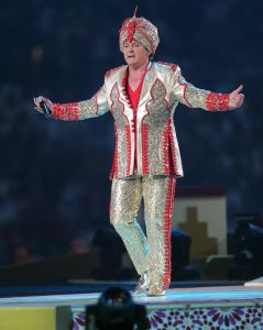29-05-2013 SHOWBIZZ; TOPPERS BELEEFDEN ALWEER EEN HOOGTE PUNT. Meer dan 200.000 buikdanseressen en sjeiks gingen volledig los op de muziek van Rene Froger-Gerard Joling-Jeroen v.d.Boom-Najib Amhali-Ernst Daniel Smit-Rene Schuurmans-Tavares-Venga Boys-Robert Leroy-Jan Smit en de 3 JS. Het was weer het TOPPERS feest bij uitstek. Volgend jaar de finale, het 1ste jubileum van de TOPPERS. Misschien wel compleet met GORDON. We gaan het meemaken.
foto: Albert den Iseger