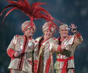 29-05-2013 SHOWBIZZ; TOPPERS BELEEFDEN ALWEER EEN HOOGTE PUNT. Meer dan 200.000 buikdanseressen en sjeiks gingen volledig los op de muziek van Rene Froger-Gerard Joling-Jeroen v.d.Boom-Najib Amhali-Ernst Daniel Smit-Rene Schuurmans-Tavares-Venga Boys-Robert Leroy-Jan Smit en de 3 JS. Het was weer het TOPPERS feest bij uitstek. Volgend jaar de finale, het 1ste jubileum van de TOPPERS. Misschien wel compleet met GORDON. We gaan het meemaken.
foto: Albert den Iseger