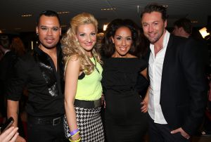 29-05-2013 SHOWBIZZ; TOPPERS BELEEFDEN ALWEER EEN HOOGTE PUNT. Meer dan 200.000 buikdanseressen en sjeiks gingen volledig los op de muziek van Rene Froger-Gerard Joling-Jeroen v.d.Boom-Najib Amhali-Ernst Daniel Smit-Rene Schuurmans-Tavares-Venga Boys-Robert Leroy-Jan Smit en de 3 JS. Het was weer het TOPPERS feest bij uitstek. Volgend jaar de finale, het 1ste jubileum van de TOPPERS. Misschien wel compleet met GORDON. We gaan het meemaken.
foto: Albert den Iseger