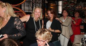 13-05-2014 SHOWBIZZ; NANNIC PARTY GROOT SUCCES MET VELE BN-ers VROUWEN.
Betty de Groot had in samenwerking met TIMOTHY OULTON weer een pracht van een dag georganiseerd waarop vele bekenden waren komen opdraven oa. Quinty Trustfull-Mariska van Kolck-Patricia Steur-Barbara Plugge-Sheila de Vries-Corry Konings-Leontine Borsato-Hind-Beertje van Beesr en nog vele anderen.Quinty Trustfull ontving de Nannic Award voor Strong Woman 2014.
foto: Albert den Iseger.