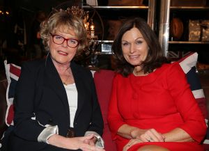 13-05-2014 SHOWBIZZ; NANNIC PARTY GROOT SUCCES MET VELE BN-ers VROUWEN.
Betty de Groot had in samenwerking met TIMOTHY OULTON weer een pracht van een dag georganiseerd waarop vele bekenden waren komen opdraven oa. Quinty Trustfull-Mariska van Kolck-Patricia Steur-Barbara Plugge-Sheila de Vries-Corry Konings-Leontine Borsato-Hind-Beertje van Beesr en nog vele anderen.Quinty Trustfull ontving de Nannic Award voor Strong Woman 2014.
foto: Albert den Iseger.