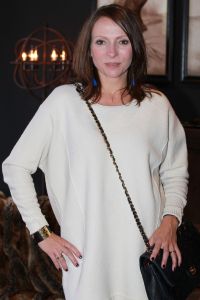 13-05-2014 SHOWBIZZ; NANNIC PARTY GROOT SUCCES MET VELE BN-ers VROUWEN.
Betty de Groot had in samenwerking met TIMOTHY OULTON weer een pracht van een dag georganiseerd waarop vele bekenden waren komen opdraven oa. Quinty Trustfull-Mariska van Kolck-Patricia Steur-Barbara Plugge-Sheila de Vries-Corry Konings-Leontine Borsato-Hind-Beertje van Beesr en nog vele anderen.Quinty Trustfull ontving de Nannic Award voor Strong Woman 2014.
foto: Albert den Iseger.