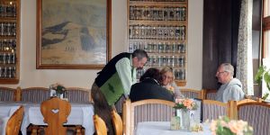 22-05-2014 SHOWBIZZ; OUDERS VAN CONCHITA ONDER POLITIE BESCHERMING. Wij zochten de ouders van CONCHITA op in het Oostenrijkse Bad Mitterndorf. Prive publiceert deze week een opmerkelijk verhaal over Tom Wurst zijn jeugd.
foto: Albert den Iseger