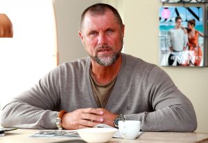 04-05-2017 SHOWBIZZ; JOHN DE WOLF BLIJFT AMBASSADEUR VOOR OUDERENWERKLOOSHEID EN GENIET VAN HET LEVEN. John de Wolf geniet van het leven met zijn partner INGE en blijft met dagelijks te sporten in TOPCONDITIE.
foto: Albert den Iseger