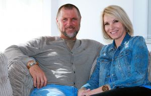 04-05-2017 SHOWBIZZ; JOHN DE WOLF BLIJFT AMBASSADEUR VOOR OUDERENWERKLOOSHEID EN GENIET VAN HET LEVEN. John de Wolf geniet van het leven met zijn partner INGE en blijft met dagelijks te sporten in TOPCONDITIE.
foto: Albert den Iseger