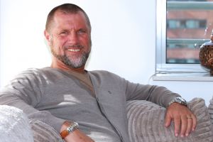 04-05-2017 SHOWBIZZ; JOHN DE WOLF BLIJFT AMBASSADEUR VOOR OUDERENWERKLOOSHEID EN GENIET VAN HET LEVEN. John de Wolf geniet van het leven met zijn partner INGE en blijft met dagelijks te sporten in TOPCONDITIE.
foto: Albert den Iseger