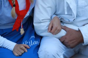 02-05-2017 SHOWBIZZ; CAROLINE TENSEN-GIJS STAVERMAN-OLCAY GULSEN-BIBIAN MENTEL-KICK OFF MARATHON TEGEN KANKER-ALKMAAR. Zij luiden de bel als aftrap van de avond kaasmarkt in Alkmaar waar aandacht wordt gevraagd voor de MARATHON TEGEN KANKER, de TV show van KWF Kankerbestrijding.
foto: Albert den Iseger