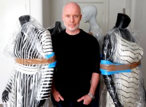 03-05-2018 SHOWBIZZ; MART VISSER IS BURGEMEESTER VAN ZANDVOORT. Van 2 Mei tot 1 Juli 2018 is Mart Visser de burgemeester van de gemeente Zandvoort. In het kader van zijn expositie THE TAKE OVER. Het raadhuis en het naast gelegen museum zijn nu het domein van Mart Visser.
foto: Albert den Iseger