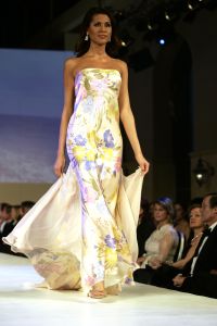 26-11-2005 SHOWBIZZ: ADDY VAN DEN KROMMENACKER PRIVATE LABEL COLLECTION 2006. Defile et diner in Hulskampgebouw aan de Maas te Rotterdam.
foto: Albert den Iseger