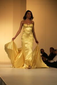 26-11-2005 SHOWBIZZ: ADDY VAN DEN KROMMENACKER PRIVATE LABEL COLLECTION 2006. Defile et diner in Hulskampgebouw aan de Maas te Rotterdam.
foto: Albert den Iseger