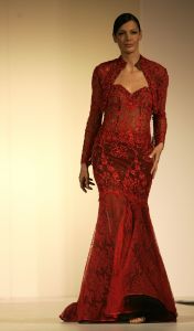 26-11-2005 SHOWBIZZ: ADDY VAN DEN KROMMENACKER PRIVATE LABEL COLLECTION 2006. Defile et diner in Hulskampgebouw aan de Maas te Rotterdam.
foto: Albert den Iseger