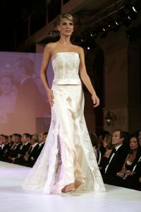 26-11-2005 SHOWBIZZ: ADDY VAN DEN KROMMENACKER PRIVATE LABEL COLLECTION 2006. Defile et diner in Hulskampgebouw aan de Maas te Rotterdam.
foto: Albert den Iseger