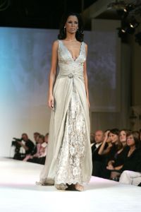 26-11-2005 SHOWBIZZ: ADDY VAN DEN KROMMENACKER PRIVATE LABEL COLLECTION 2006. Defile et diner in Hulskampgebouw aan de Maas te Rotterdam.
foto: Albert den Iseger