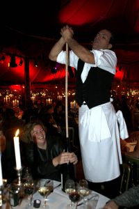 10-11-2006 SHOWBIZZ: PALAZZO OPENT HAAR DEUREN VOOR BEKEND NEDERLAND. Een compleet nieuwe show van internationale artiesten en achter het fornuis de 2 sterren kok Ron Blauw en zijn team. In aanwezigheid van oa. Andre van Duin_Frits Barend_Froukje de Both_Ramon Beuk_Frans Molenaar_ Mart Visser en tal van andere bekenden opende Palazzo haar deuren voor het Nederlandse publiek.Palazzo, een ultieme combinatie van theater en sfeervol dineren op topniveau, is dit jaar voor de derde keer te zien in Nederland.Ron Blauw Palazzo staat weer garant voor een onvergetelijke avondje uit.
foto: Albert den Iseger.