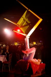 10-11-2006 SHOWBIZZ: PALAZZO OPENT HAAR DEUREN VOOR BEKEND NEDERLAND. Een compleet nieuwe show van internationale artiesten en achter het fornuis de 2 sterren kok Ron Blauw en zijn team. In aanwezigheid van oa. Andre van Duin_Frits Barend_Froukje de Both_Ramon Beuk_Frans Molenaar_ Mart Visser en tal van andere bekenden opende Palazzo haar deuren voor het Nederlandse publiek.Palazzo, een ultieme combinatie van theater en sfeervol dineren op topniveau, is dit jaar voor de derde keer te zien in Nederland.Ron Blauw Palazzo staat weer garant voor een onvergetelijke avondje uit.
foto: Albert den Iseger.