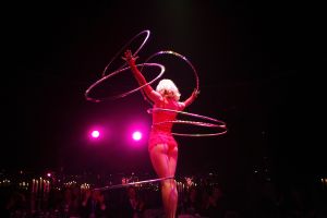 10-11-2006 SHOWBIZZ: PALAZZO OPENT HAAR DEUREN VOOR BEKEND NEDERLAND. Een compleet nieuwe show van internationale artiesten en achter het fornuis de 2 sterren kok Ron Blauw en zijn team. In aanwezigheid van oa. Andre van Duin_Frits Barend_Froukje de Both_Ramon Beuk_Frans Molenaar_ Mart Visser en tal van andere bekenden opende Palazzo haar deuren voor het Nederlandse publiek.Palazzo, een ultieme combinatie van theater en sfeervol dineren op topniveau, is dit jaar voor de derde keer te zien in Nederland.Ron Blauw Palazzo staat weer garant voor een onvergetelijke avondje uit.
foto: Albert den Iseger.