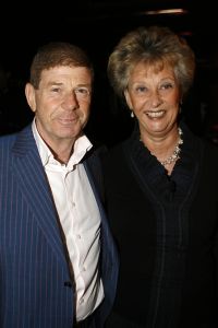10-11-2006 SHOWBIZZ: PALAZZO OPENT HAAR DEUREN VOOR BEKEND NEDERLAND. Een compleet nieuwe show van internationale artiesten en achter het fornuis de 2 sterren kok Ron Blauw en zijn team. In aanwezigheid van oa. Andre van Duin_Frits Barend_Froukje de Both_Ramon Beuk_Frans Molenaar_ Mart Visser en tal van andere bekenden opende Palazzo haar deuren voor het Nederlandse publiek.Palazzo, een ultieme combinatie van theater en sfeervol dineren op topniveau, is dit jaar voor de derde keer te zien in Nederland.Ron Blauw Palazzo staat weer garant voor een onvergetelijke avondje uit.
foto: Albert den Iseger.
