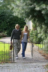 01-11-2006 SHOWBIZZ; SOFIE EN HANS KRAAIJ KNOKKEN VOOR HERSTEL SOFIE.De eerste exclusieve foto s van Hans en Sofie Kraaij. Samen onderweg naar morgen en voor een spoedig herstel van Sofie die 2 maanden geleden werd getroffen door een hersenbloeding.Meerdere keren per week naar therapeuten die haar begeleiden naar herstel.
foto: albert den Iseger.