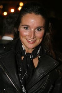 10-11-2006 SHOWBIZZ: PALAZZO OPENT HAAR DEUREN VOOR BEKEND NEDERLAND. Een compleet nieuwe show van internationale artiesten en achter het fornuis de 2 sterren kok Ron Blauw en zijn team. In aanwezigheid van oa. Andre van Duin_Frits Barend_Froukje de Both_Ramon Beuk_Frans Molenaar_ Mart Visser en tal van andere bekenden opende Palazzo haar deuren voor het Nederlandse publiek.Palazzo, een ultieme combinatie van theater en sfeervol dineren op topniveau, is dit jaar voor de derde keer te zien in Nederland.Ron Blauw Palazzo staat weer garant voor een onvergetelijke avondje uit.
foto: Albert den Iseger.