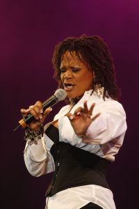09-11-2006 SHOWBIZZ; WOLTER KROES WEER HELEMAAL TOP IN AHOY. Wolter Kroes gaf 5 en 6 november 2 concerten in de Ahoy die nagenoeg vol waren met zijn uitbundige fans.Gast optredens waren er van Cor Bakker_Jeroen van der Boom_Ruth Jacott_de Toppertjes Danny en Quilermo_Xander de Buisonje en Roxeanne en Andre Jr. Hazes.Al met al twee heel sfeer muziek volle dagen in de Rotterdamse Ahoy. 2007 staat Ahoy alweer op de agenda van Wolter Kroes.
foto: Albert den Iseger.