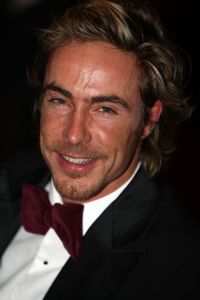 22-11-2007 SHOWBIZZ; PREMIERE VAN DE FILM DE  JONGENS VAN BONTEKOE.
Avontuur, een snufje romantiek en af en toe een ramp om de vaart erin te houden. De scheepjongens van Bontekoe heeft het allemaal. Het is een spannende film over drie heldhaftige scheepsjongens en een schipper die echt heeft bestaan. Er was weer een keur van bekenden naar de premiere gekomen oa. Jim Bakkum, Chimene van Oosterhout,Bas van Toor, Cees Geel,Henk Bos,Chris Zegers,Jochum van Gelder, Ewout Genemans,Melody Klaver en vele anderen.
foto: Albert den Iseger