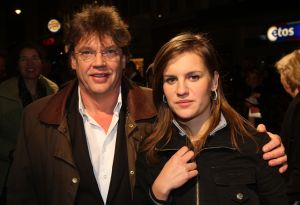 22-11-2007 SHOWBIZZ; PREMIERE VAN DE FILM DE  JONGENS VAN BONTEKOE.
Avontuur, een snufje romantiek en af en toe een ramp om de vaart erin te houden. De scheepjongens van Bontekoe heeft het allemaal. Het is een spannende film over drie heldhaftige scheepsjongens en een schipper die echt heeft bestaan. Er was weer een keur van bekenden naar de premiere gekomen oa. Jim Bakkum, Chimene van Oosterhout,Bas van Toor, Cees Geel,Henk Bos,Chris Zegers,Jochum van Gelder, Ewout Genemans,Melody Klaver en vele anderen.
foto: Albert den Iseger