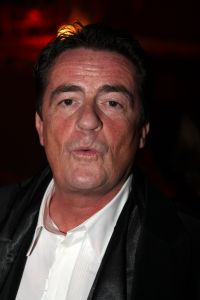 04-11-2007 SHOWBIZZ; PALAZZO OPENT DEUREN VOOR VARIETE LIEFHEBBERS. Voor het vierde achtereen volgende jaar heeft Palazzo haar deuren geopent.Tijdens de premiere trad een keur van internationale artiesten op terwijl de gasten smulden van het vijf gangen diner van top kok Ron Blauw en zijn team.Vele bekenden waren deze avond op uitnodiging van Rick Gemser naar de prachtige tent gekomen oa. Ben Cramer,  Louis van Gaal, Ed Nijpels, Aad de Mos, Thijs van Leer, Mariianne van Wijnkoop, Myrna Goosen, Johnny Kraaijkamp, Sheila de Vries, Fabienne de Vries, Harry Mens, Marijke Helwegen enz. Iedereen had na afloop het buikje vol en zere kaken van het vele lachen. Weer een pracht van aanwinst voor Amsterdam tijdens de aankomende winter.
foto: Albert den Iseger