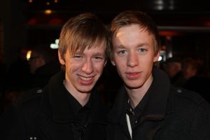 22-11-2007 SHOWBIZZ; PREMIERE VAN DE FILM DE  JONGENS VAN BONTEKOE.
Avontuur, een snufje romantiek en af en toe een ramp om de vaart erin te houden. De scheepjongens van Bontekoe heeft het allemaal. Het is een spannende film over drie heldhaftige scheepsjongens en een schipper die echt heeft bestaan. Er was weer een keur van bekenden naar de premiere gekomen oa. Jim Bakkum, Chimene van Oosterhout,Bas van Toor, Cees Geel,Henk Bos,Chris Zegers,Jochum van Gelder, Ewout Genemans,Melody Klaver en vele anderen.
foto: Albert den Iseger