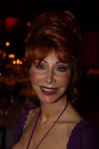 04-11-2007 SHOWBIZZ; PALAZZO OPENT DEUREN VOOR VARIETE LIEFHEBBERS. Voor het vierde achtereen volgende jaar heeft Palazzo haar deuren geopent.Tijdens de premiere trad een keur van internationale artiesten op terwijl de gasten smulden van het vijf gangen diner van top kok Ron Blauw en zijn team.Vele bekenden waren deze avond op uitnodiging van Rick Gemser naar de prachtige tent gekomen oa. Ben Cramer,  Louis van Gaal, Ed Nijpels, Aad de Mos, Thijs van Leer, Mariianne van Wijnkoop, Myrna Goosen, Johnny Kraaijkamp, Sheila de Vries, Fabienne de Vries, Harry Mens, Marijke Helwegen enz. Iedereen had na afloop het buikje vol en zere kaken van het vele lachen. Weer een pracht van aanwinst voor Amsterdam tijdens de aankomende winter.
foto: Albert den Iseger