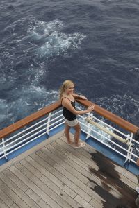14-11-2007 SHOWBIZZ; THOMAS BERGE EN MONIQUE SMIT EEN STELLETJE. De vonk sloeg definitief over aan board van een cruise boot. Niet alleen de 800 Tros leden hadden de tijd van hun leven ook Monique en Thomas hadden aan board een overgetelijke tijd met elkaar. Tijdens de Tros cruise waar Thomas en Monique voor de 800 Nederlandse muziek fans optraden is hun band alleen maar sterker en hechter geworden.Op de vraag of ze nu echt een relatie hebben werd beantwoord met: Zeg nooit nooit!! 
foto: Albert den Iseger.
