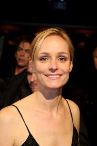 22-11-2007 SHOWBIZZ; PREMIERE VAN DE FILM DE  JONGENS VAN BONTEKOE.
Avontuur, een snufje romantiek en af en toe een ramp om de vaart erin te houden. De scheepjongens van Bontekoe heeft het allemaal. Het is een spannende film over drie heldhaftige scheepsjongens en een schipper die echt heeft bestaan. Er was weer een keur van bekenden naar de premiere gekomen oa. Jim Bakkum, Chimene van Oosterhout,Bas van Toor, Cees Geel,Henk Bos,Chris Zegers,Jochum van Gelder, Ewout Genemans,Melody Klaver en vele anderen.
foto: Albert den Iseger