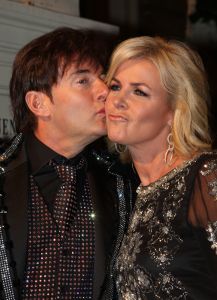 29-10-2009 SHOWBIZZ; STERREN STRAALDEN AAN DE HEMEL EN IN HET AMSTELHOTEL. De jaarlijkse Beau Monde awards werden weer uitgereikt in het Amstelhotel. Iedereen die maar IETS  is in de glamour wereld was op komen draven om het feestje mee te vieren. Grote winnaars werden Lieke van Lexmond- Kim Feenstra en Irene Moors.
foto: Albert den Iseger