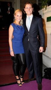29-10-2009 SHOWBIZZ; STERREN STRAALDEN AAN DE HEMEL EN IN HET AMSTELHOTEL. De jaarlijkse Beau Monde awards werden weer uitgereikt in het Amstelhotel. Iedereen die maar IETS  is in de glamour wereld was op komen draven om het feestje mee te vieren. Grote winnaars werden Lieke van Lexmond- Kim Feenstra en Irene Moors.
foto: Albert den Iseger