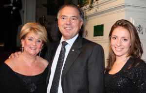 29-10-2009 SHOWBIZZ; STERREN STRAALDEN AAN DE HEMEL EN IN HET AMSTELHOTEL. De jaarlijkse Beau Monde awards werden weer uitgereikt in het Amstelhotel. Iedereen die maar IETS  is in de glamour wereld was op komen draven om het feestje mee te vieren. Grote winnaars werden Lieke van Lexmond- Kim Feenstra en Irene Moors.
foto: Albert den Iseger