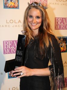 29-10-2009 SHOWBIZZ; STERREN STRAALDEN AAN DE HEMEL EN IN HET AMSTELHOTEL. De jaarlijkse Beau Monde awards werden weer uitgereikt in het Amstelhotel. Iedereen die maar IETS  is in de glamour wereld was op komen draven om het feestje mee te vieren. Grote winnaars werden Lieke van Lexmond- Kim Feenstra en Irene Moors.
foto: Albert den Iseger