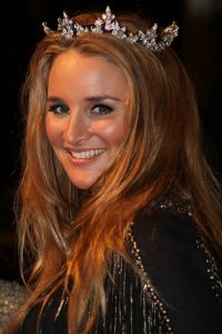 29-10-2009 SHOWBIZZ; STERREN STRAALDEN AAN DE HEMEL EN IN HET AMSTELHOTEL. De jaarlijkse Beau Monde awards werden weer uitgereikt in het Amstelhotel. Iedereen die maar IETS  is in de glamour wereld was op komen draven om het feestje mee te vieren. Grote winnaars werden Lieke van Lexmond- Kim Feenstra en Irene Moors.
foto: Albert den Iseger