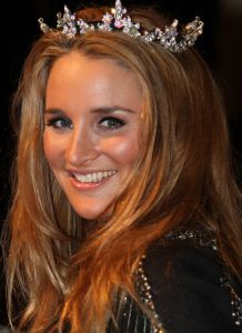 29-10-2009 SHOWBIZZ; STERREN STRAALDEN AAN DE HEMEL EN IN HET AMSTELHOTEL. De jaarlijkse Beau Monde awards werden weer uitgereikt in het Amstelhotel. Iedereen die maar IETS  is in de glamour wereld was op komen draven om het feestje mee te vieren. Grote winnaars werden Lieke van Lexmond- Kim Feenstra en Irene Moors.
foto: Albert den Iseger