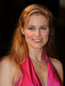29-10-2009 SHOWBIZZ; STERREN STRAALDEN AAN DE HEMEL EN IN HET AMSTELHOTEL. De jaarlijkse Beau Monde awards werden weer uitgereikt in het Amstelhotel. Iedereen die maar IETS  is in de glamour wereld was op komen draven om het feestje mee te vieren. Grote winnaars werden Lieke van Lexmond- Kim Feenstra en Irene Moors.
foto: Albert den Iseger