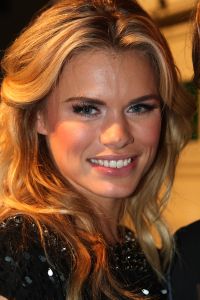 29-10-2009 SHOWBIZZ; STERREN STRAALDEN AAN DE HEMEL EN IN HET AMSTELHOTEL. De jaarlijkse Beau Monde awards werden weer uitgereikt in het Amstelhotel. Iedereen die maar IETS  is in de glamour wereld was op komen draven om het feestje mee te vieren. Grote winnaars werden Lieke van Lexmond- Kim Feenstra en Irene Moors.
foto: Albert den Iseger