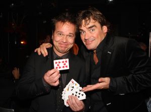 11-11-2009 SHOWBIZZ; STERRENFONDS VAN FRANS BAUER LAAT KINDEREN STRALEN IN 2010. het was een prachtige gezellige avond in The Red Sun te Blaricum waar eigenaresse  Wimmy Hu weer een fondswervende  avond organiseerde voor het Sterrenfonds van oa Frans Bauer. Vele artiesten waren komen opdraven om er samen een mooie avond van te maken. Belangen loos traden op Frans Bauer, Jeroen van der Boom, Rene Froger,Birgit Lewis,Dre Hazes en Glennis Grace. Veiling meester Junior Zegger toverde meer dan 200.000 euries uit de zakken en Richard Stooker een top goochelaar uit Breda liet iedereen achter met meer dan een vraag teken, hoe is dat nou mogelijk. Het Red Sun menu was meer dan voortreffelijk en Wimmy Hu werd door Frans Bauer officeel onder scheiden met een prachtige diamanten speld. Het Sterrenfons zet zich in voor kinderen in Nederland die niet voluit kinderen kunnen zijn.Het Sterrenfonds laat kinderen weer stralen en Wimmy Hu heeft haar steentje  daar aan bijgedragen met deze avond. Wie volgt, wie helpt onze kinderen beter worden en wie laat ze weer stralen van geluk. 
foto11-11-2009 SHOWBIZZ; STERRENFONDS VAN FRANS BAUER LAAT KINDEREN STRALEN IN 2010. het was een prachtige gezellige avond in The Red Sun te Blaricum waar eigenaresse  Wimmy Hu weer een fondswervende  avond organiseerde voor het Sterrenfonds van oa Frans Bauer. Vele artiesten waren komen opdraven om er samen een mooie avond van te maken. Belangen loos traden op Frans Bauer, Jeroen van der Boom, Rene Froger,Birgit Lewis,Dre Hazes en Glennis Grace. Veiling meester Junior Zegger toverde meer dan 200.000 euries uit de zakken en Richard Stooker een top goochelaar uit Breda liet iedereen achter met meer dan een vraag teken, hoe is dat nou mogelijk. Het Red Sun menu was meer dan voortreffelijk en Wimmy Hu werd door Frans Bauer officeel onder scheiden met een prachtige diamanten speld. Het Sterrenfons zet zich in voor kinderen in Nederland die niet voluit kinderen kunnen zijn.Het Sterrenfonds laat kinderen weer stralen en Wimmy Hu heeft haar steentje  daar aan bijgedragen met deze avond. Wie volgt, wie helpt onze kinderen beter worden en wie laat ze weer stralen van geluk. 
foto: Albert den Iseger.
: Albert den Iseger.

