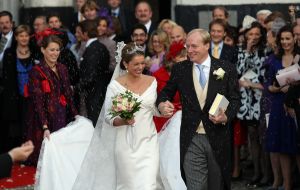 26-11-2010 KONINKLIJK HUIS; PRINS CARLOS DE BOURBON DE PARME EN ANNEMARIE GUALTHERIE VAN WEZEL GAVEN ELKAAR HET JA WOORD. De kerkelijke inzegening vond plaats in de Ter Kameren Abdij in Brussel. Bij hun huwelijk waren veel Koninklijke gasten aanwezig.Tijdens deze heuglijke dag werd tevens bekend gemaakt dat Prinses Margarita  in verwachting is van hun tweede kind. `zij en haar man Tjalling ten Cate verwachten de baby volgend voorjaar.
foto: Albert den Iseger