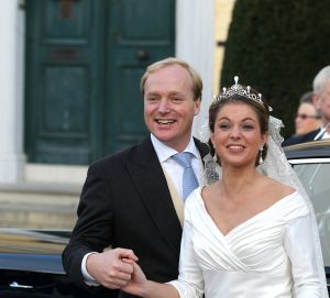 26-11-2010 KONINKLIJK HUIS; PRINS CARLOS DE BOURBON DE PARME EN ANNEMARIE GUALTHERIE VAN WEZEL GAVEN ELKAAR HET JA WOORD. De kerkelijke inzegening vond plaats in de Ter Kameren Abdij in Brussel. Bij hun huwelijk waren veel Koninklijke gasten aanwezig.Tijdens deze heuglijke dag werd tevens bekend gemaakt dat Prinses Margarita  in verwachting is van hun tweede kind. `zij en haar man Tjalling ten Cate verwachten de baby volgend voorjaar.
foto: Albert den Iseger