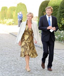 26-11-2010 KONINKLIJK HUIS; PRINS CARLOS DE BOURBON DE PARME EN ANNEMARIE GUALTHERIE VAN WEZEL GAVEN ELKAAR HET JA WOORD. De kerkelijke inzegening vond plaats in de Ter Kameren Abdij in Brussel. Bij hun huwelijk waren veel Koninklijke gasten aanwezig.Tijdens deze heuglijke dag werd tevens bekend gemaakt dat Prinses Margarita  in verwachting is van hun tweede kind. `zij en haar man Tjalling ten Cate verwachten de baby volgend voorjaar.
foto: Albert den Iseger