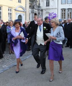 26-11-2010 KONINKLIJK HUIS; PRINS CARLOS DE BOURBON DE PARME EN ANNEMARIE GUALTHERIE VAN WEZEL GAVEN ELKAAR HET JA WOORD. De kerkelijke inzegening vond plaats in de Ter Kameren Abdij in Brussel. Bij hun huwelijk waren veel Koninklijke gasten aanwezig.Tijdens deze heuglijke dag werd tevens bekend gemaakt dat Prinses Margarita  in verwachting is van hun tweede kind. `zij en haar man Tjalling ten Cate verwachten de baby volgend voorjaar.
foto: Albert den Iseger
