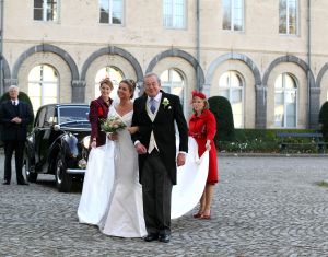 26-11-2010 KONINKLIJK HUIS; PRINS CARLOS DE BOURBON DE PARME EN ANNEMARIE GUALTHERIE VAN WEZEL GAVEN ELKAAR HET JA WOORD. De kerkelijke inzegening vond plaats in de Ter Kameren Abdij in Brussel. Bij hun huwelijk waren veel Koninklijke gasten aanwezig.Tijdens deze heuglijke dag werd tevens bekend gemaakt dat Prinses Margarita  in verwachting is van hun tweede kind. `zij en haar man Tjalling ten Cate verwachten de baby volgend voorjaar.
foto: Albert den Iseger