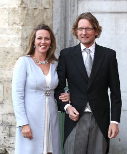 26-11-2010 KONINKLIJK HUIS; PRINS CARLOS DE BOURBON DE PARME EN ANNEMARIE GUALTHERIE VAN WEZEL GAVEN ELKAAR HET JA WOORD. De kerkelijke inzegening vond plaats in de Ter Kameren Abdij in Brussel. Bij hun huwelijk waren veel Koninklijke gasten aanwezig.Tijdens deze heuglijke dag werd tevens bekend gemaakt dat Prinses Margarita  in verwachting is van hun tweede kind. `zij en haar man Tjalling ten Cate verwachten de baby volgend voorjaar.
foto: Albert den Iseger