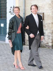 26-11-2010 KONINKLIJK HUIS; PRINS CARLOS DE BOURBON DE PARME EN ANNEMARIE GUALTHERIE VAN WEZEL GAVEN ELKAAR HET JA WOORD. De kerkelijke inzegening vond plaats in de Ter Kameren Abdij in Brussel. Bij hun huwelijk waren veel Koninklijke gasten aanwezig.Tijdens deze heuglijke dag werd tevens bekend gemaakt dat Prinses Margarita  in verwachting is van hun tweede kind. `zij en haar man Tjalling ten Cate verwachten de baby volgend voorjaar.
foto: Albert den Iseger
